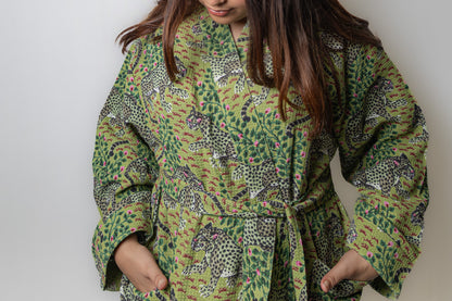 Knot Your Average Kimono-Sage