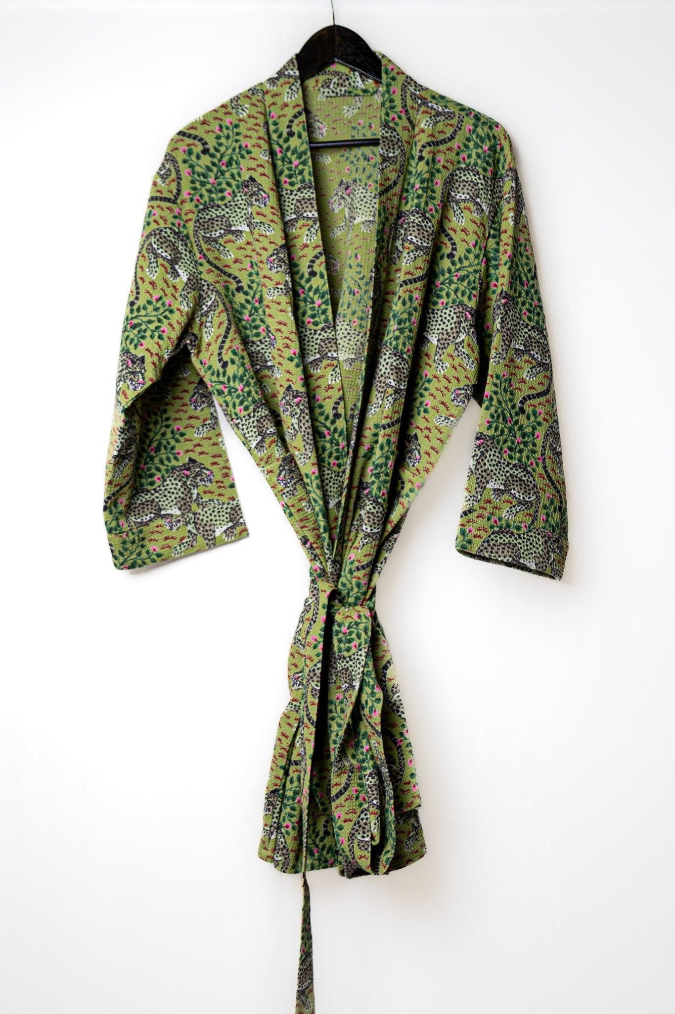 Knot Your Average Kimono-Sage